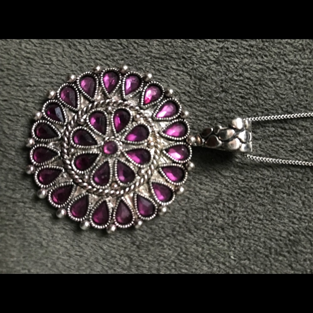 Neclace
